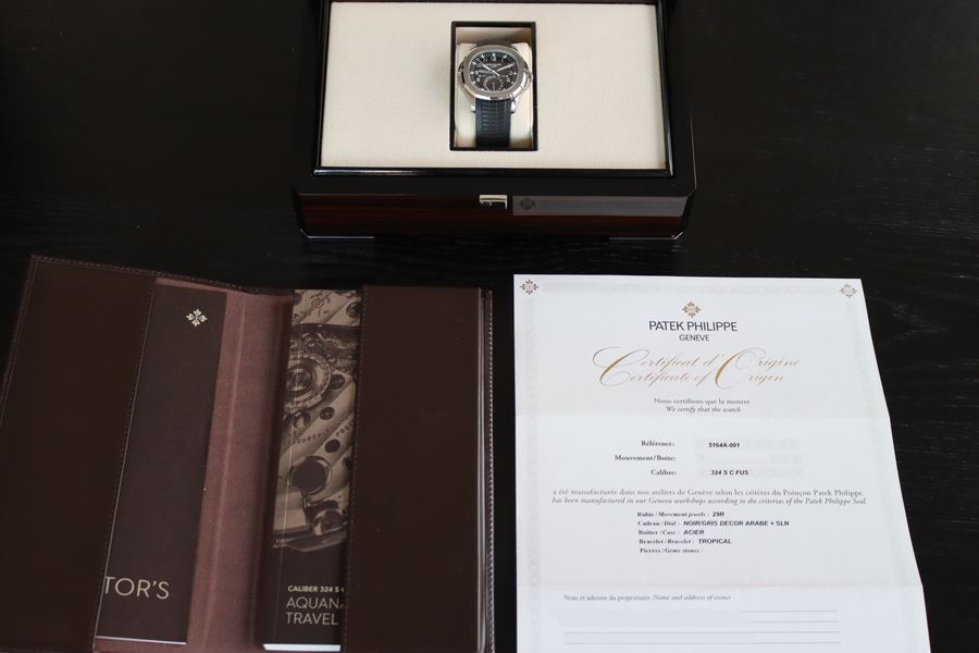 Patek Philippe Aquanaut 5164A-001